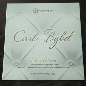 Carli Bybel Delux edition